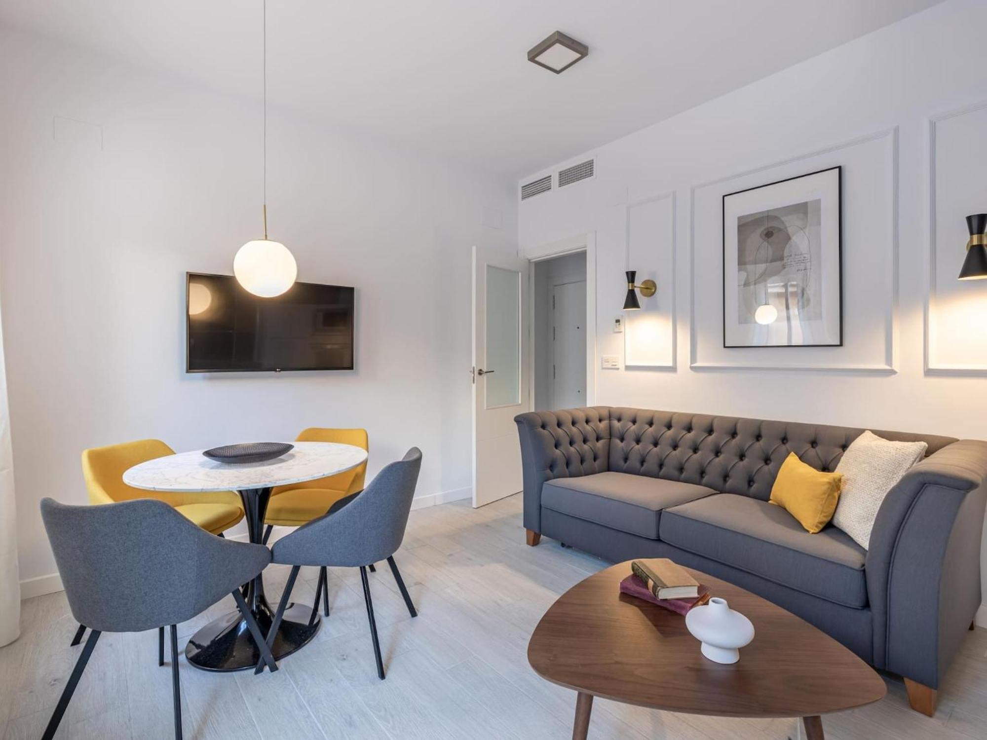 Central Stylish And Elegant 1 & 2 Bedroom Apartments I Granada Exterior photo